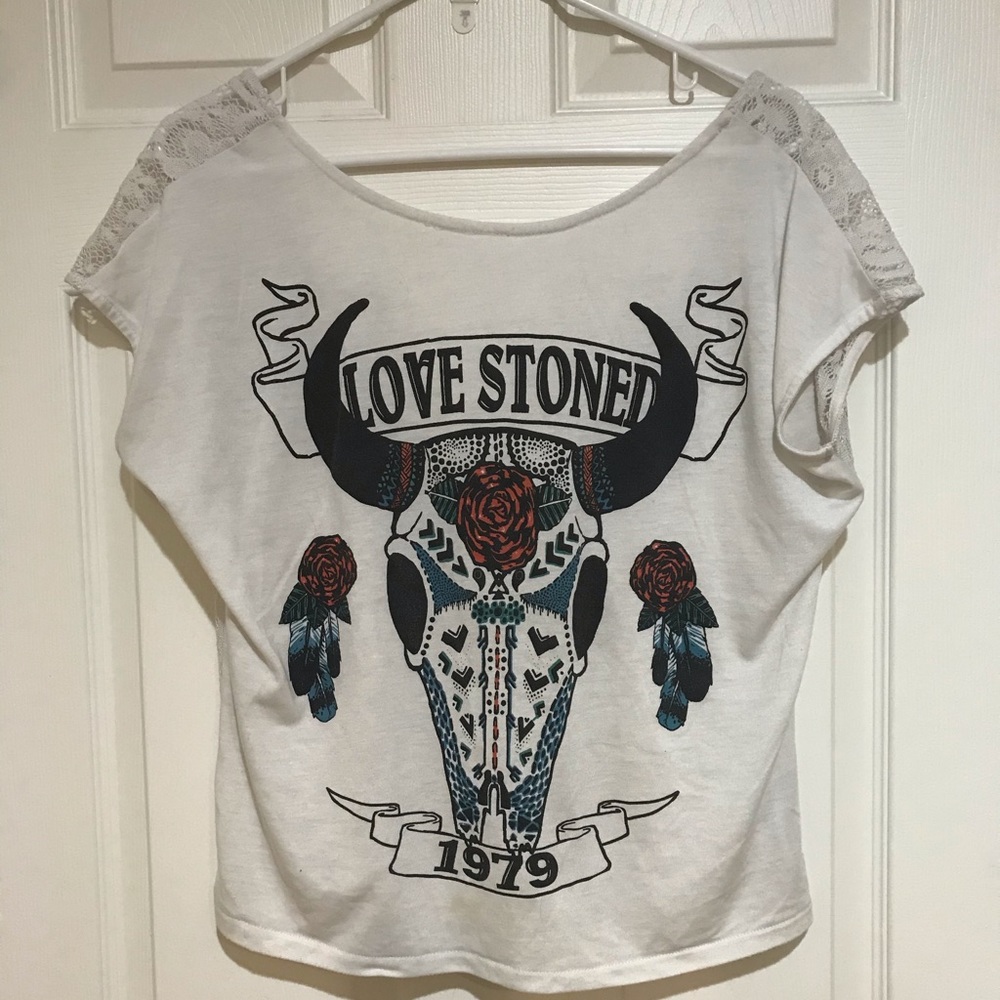 graphic tee with laced back